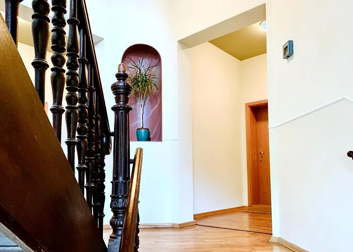 Am Puls Der Stadt - Ferienwohnung In Citynaehe! - \