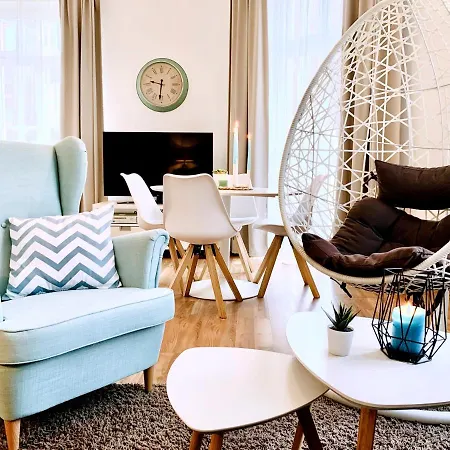 Am Puls Der Stadt - Ferienwohnung In Citynaehe! - 